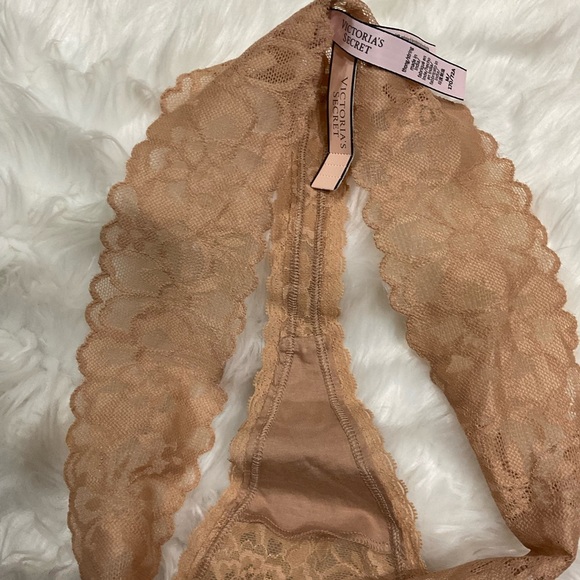 Victoria's Secret Red and Tan Bra Set Intimates - Picture 5 of 11
